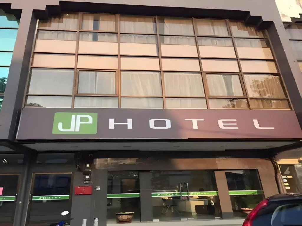JP Hotel Jalan Stadium