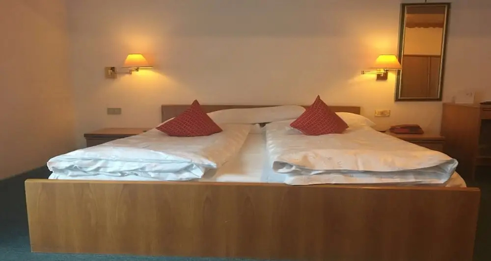 Economy Double room with balcony (full double bed)