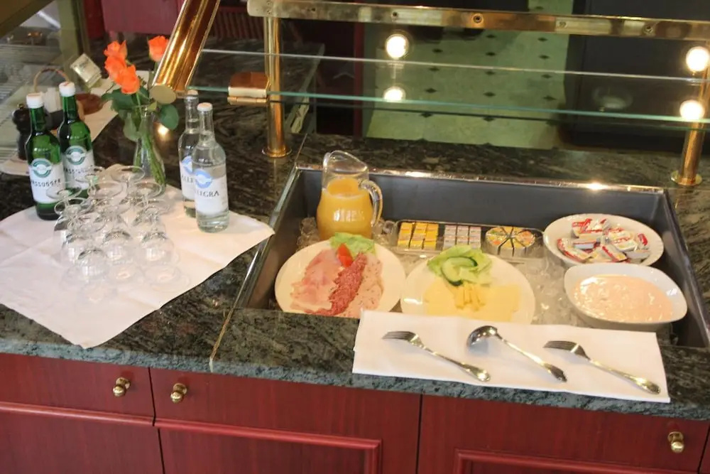 Hotel photo 12