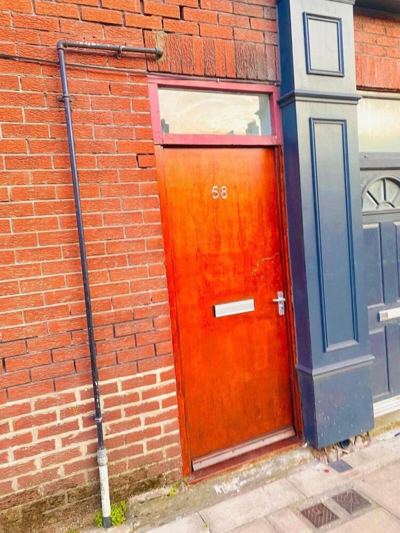 Kensington Studio, 3rd-floor City Base