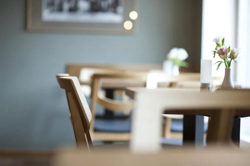 Food & Beverage