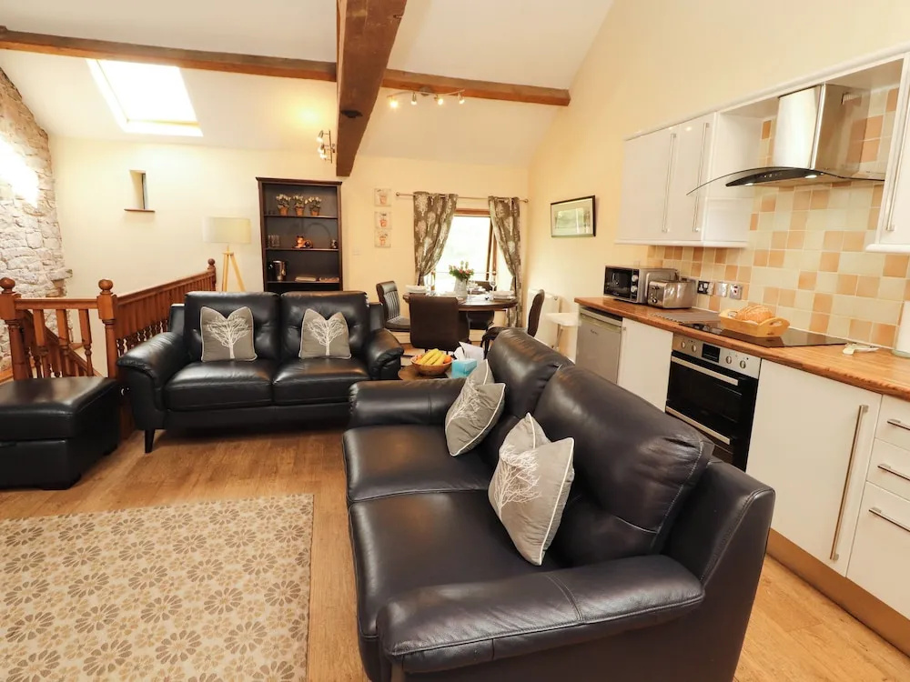 Stable Cottage — 2