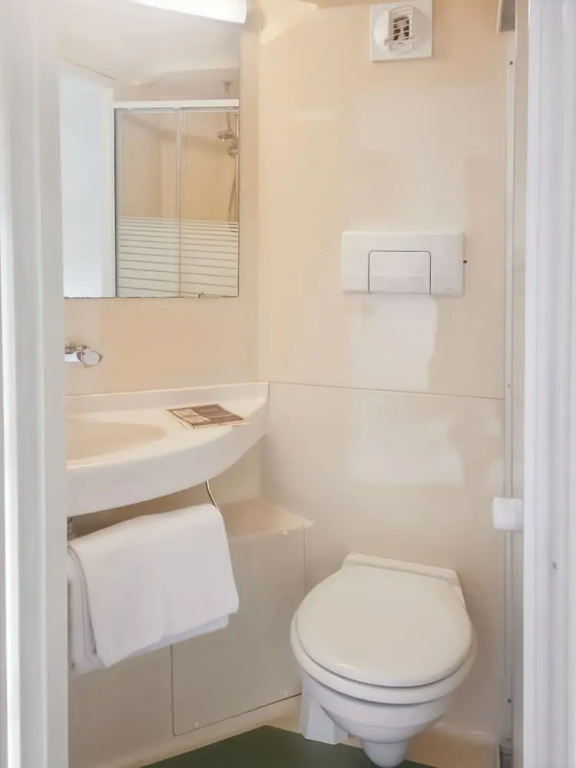 Standard Double room (twin beds)