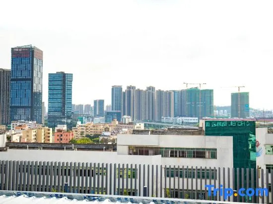 Blueprint Cloud Hotel (Shenzhen Longcheng Plaza subway station store)