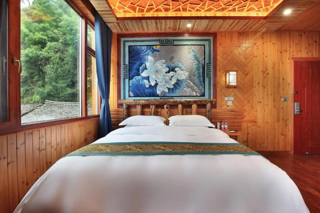 Economy room