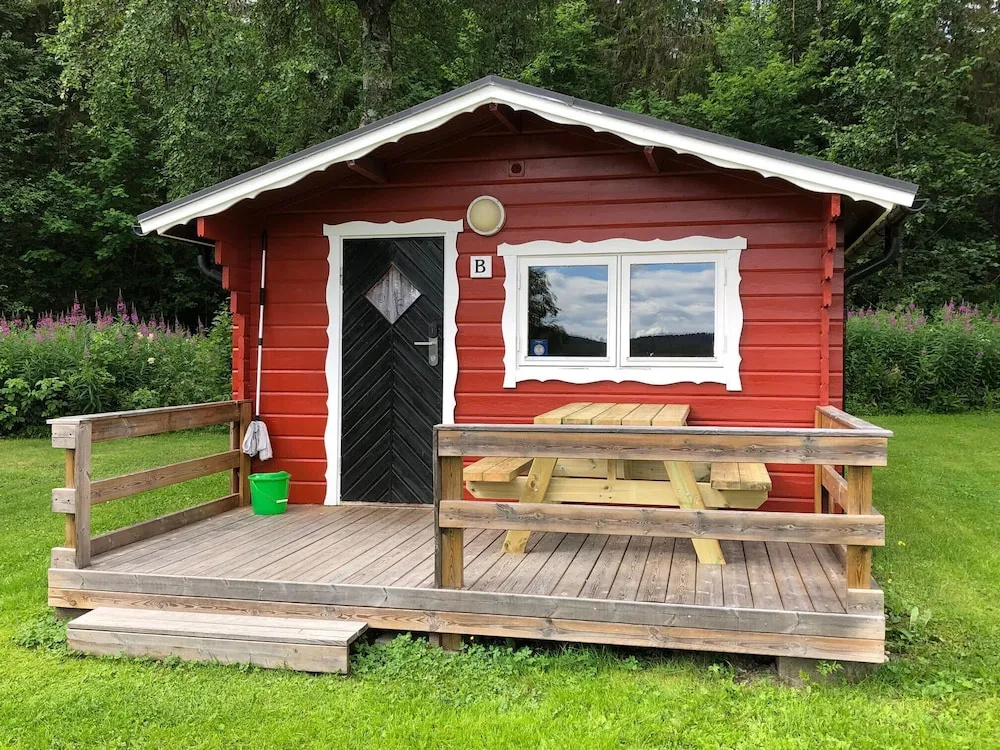 Standard Cottage