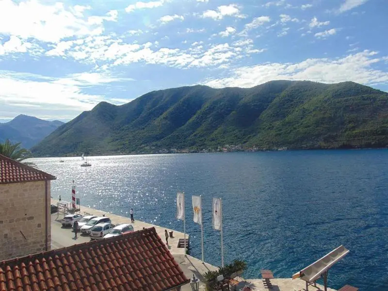 Beach & Waterfront