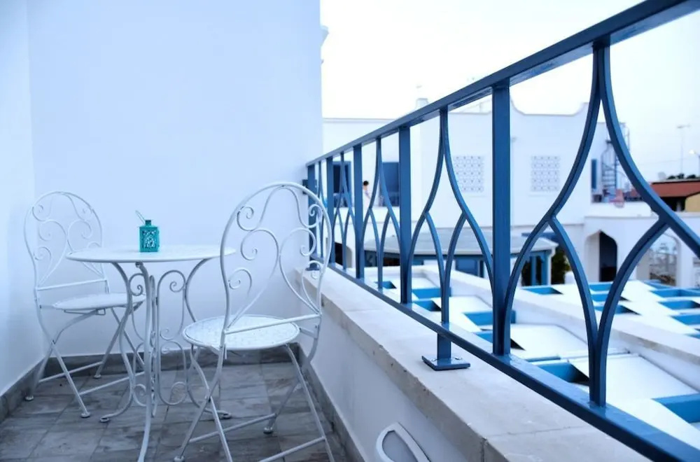 Balcony & Terrace