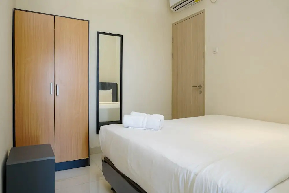Strategic 2Br Elpis Apartment Near Mangga Dua and Ancol