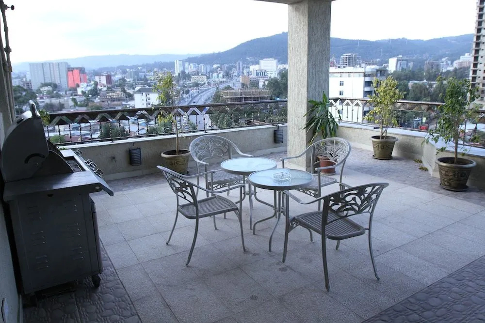 Geza Apartment Hotel