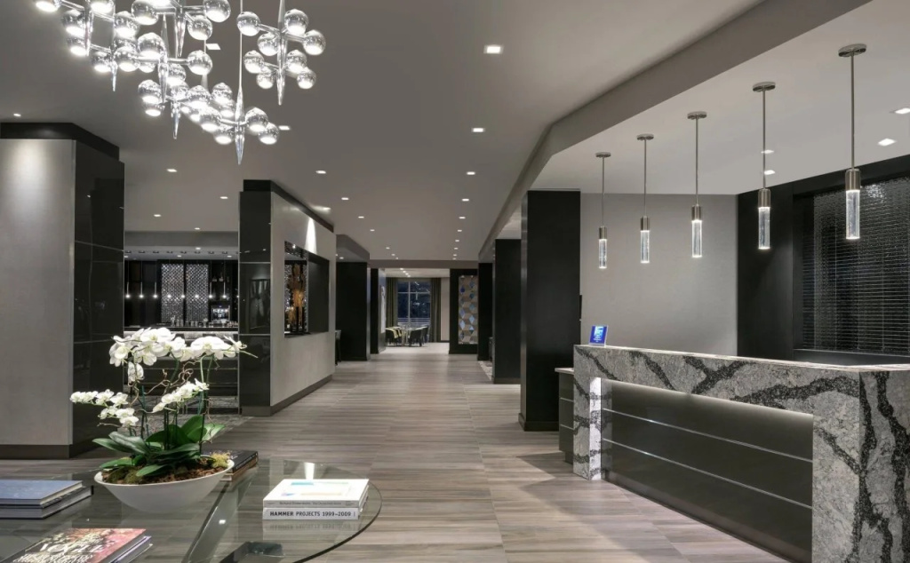 Lobby & Reception