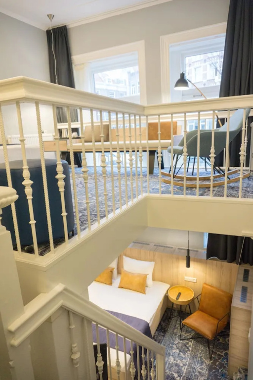 2 Bedrooms Deluxe Quadruple room with canal view