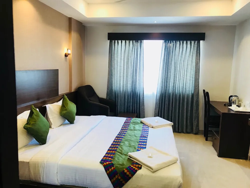 Executive Double room (full double bed)