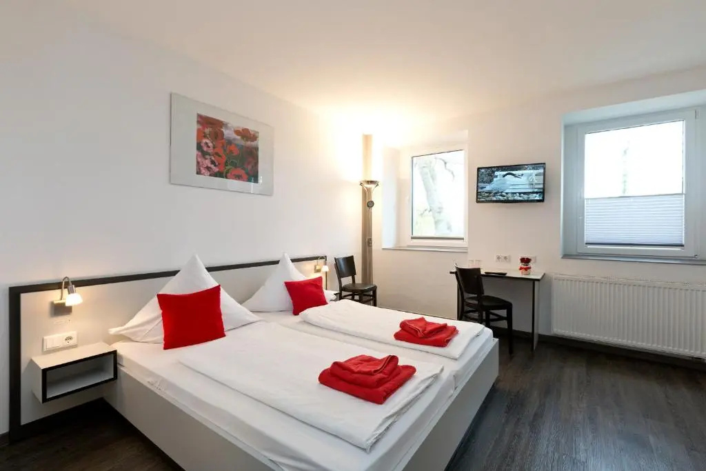 Standard Double Basement room (full double bed)