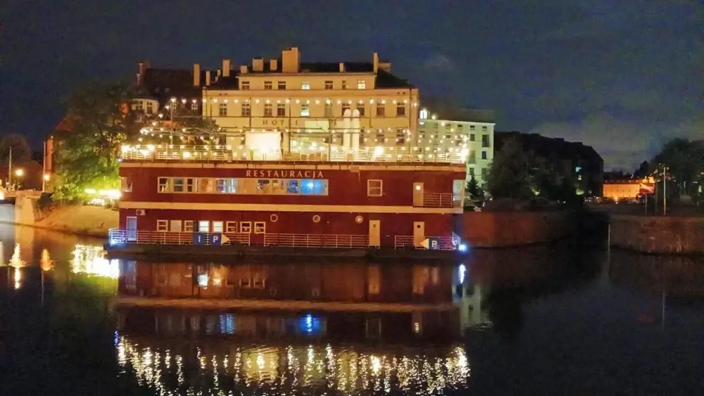 Great Polonia River Boat Apartments