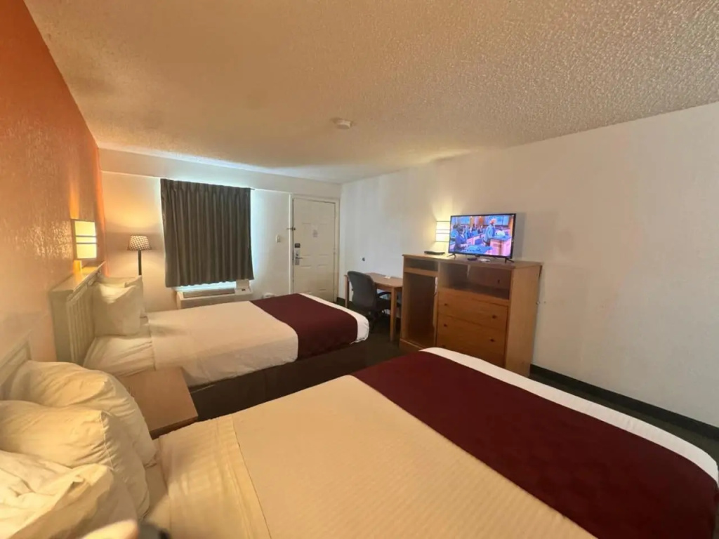 Delta Inn — 5