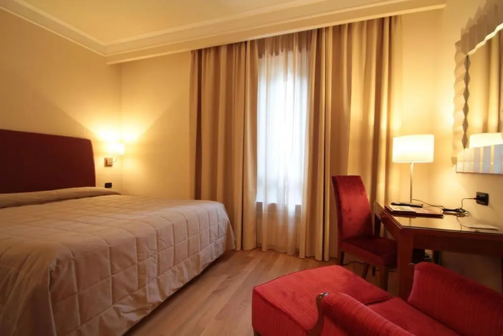Monica Hotel Fiera - Chambres