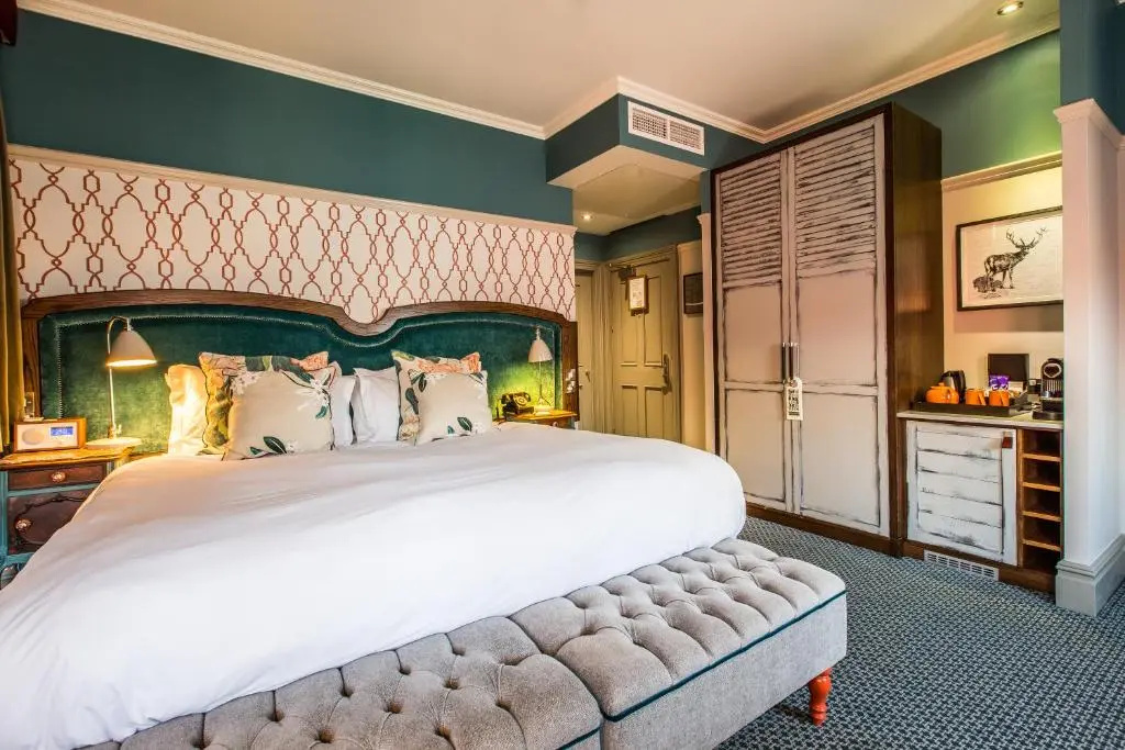 Superior Double room (full double bed)