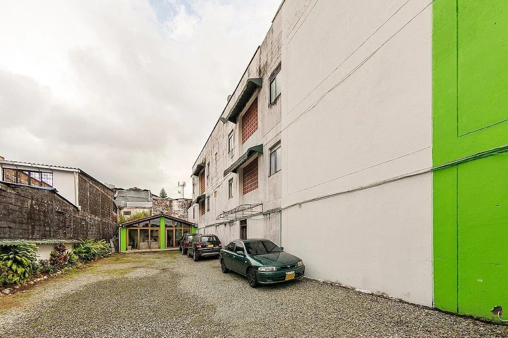 Hotel El Bosque Armenia — фото