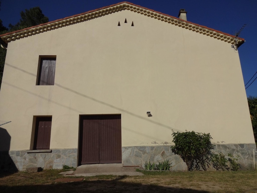 House With 5 Bedrooms in Robiac-rochessadoule, With Enclosed Garden