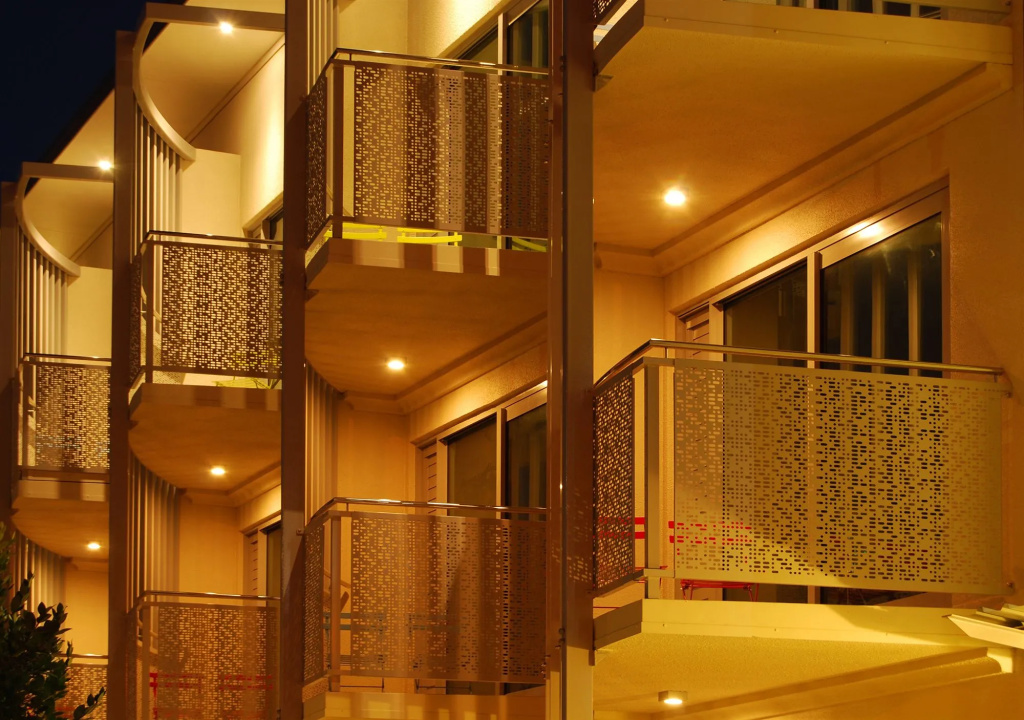 Navigate Seaside Hotel