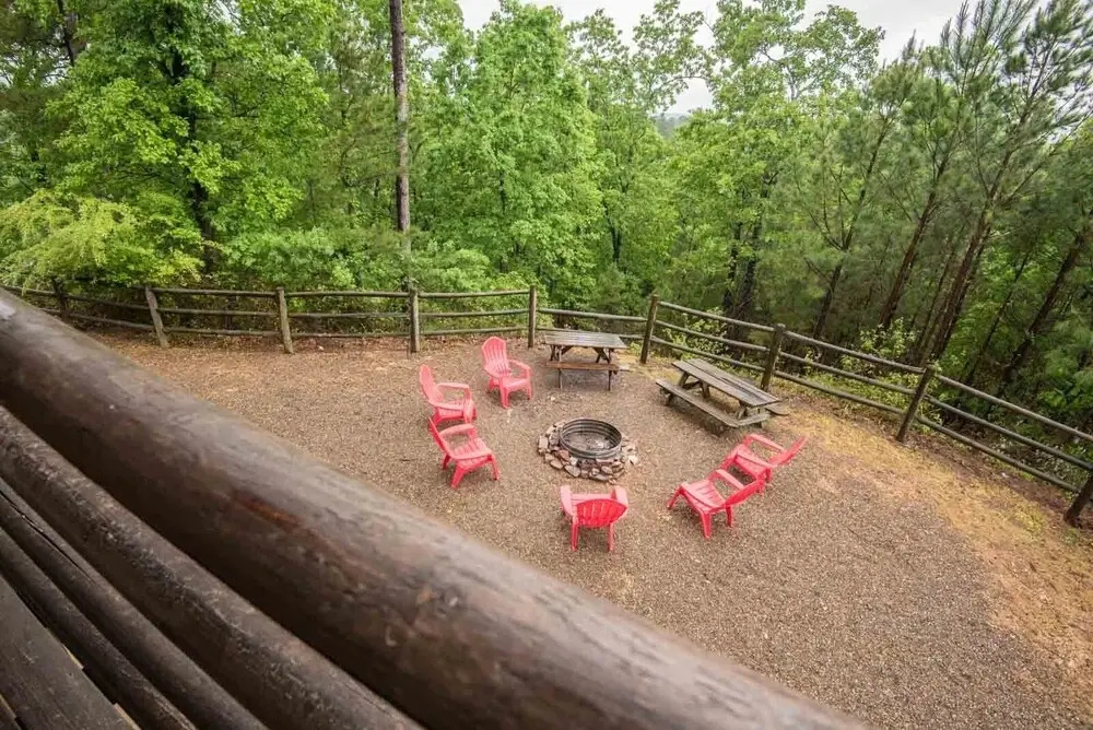 Hilltop At Eagle Ridge 6 Bedroom Cabin by Redawning