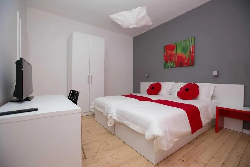 Hotel Liqeni Tirana - Chambres