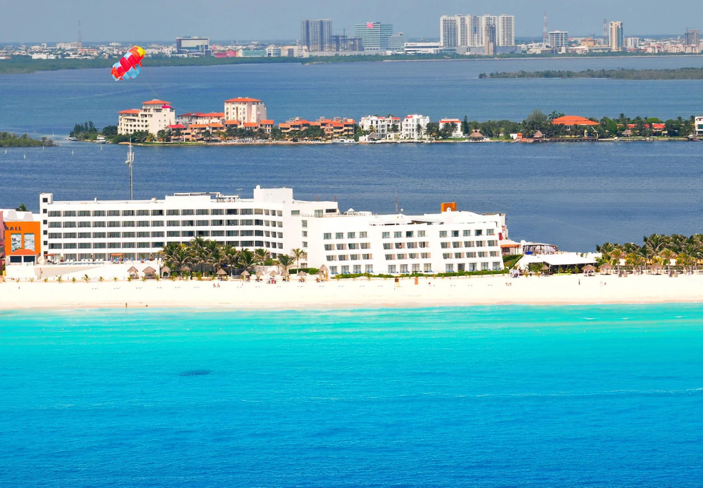 Beach & Waterfront