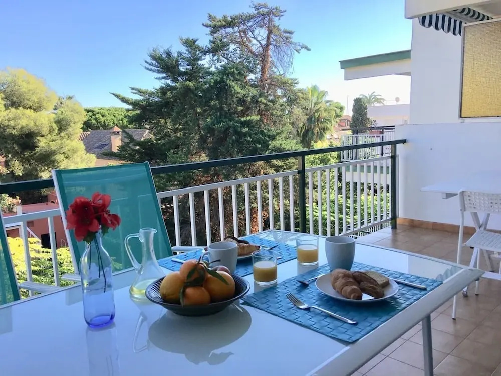 3 Bedroom Beautiful Apartment With Terrace