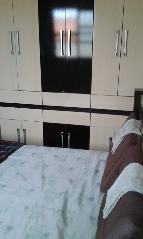 Casa com 2 quartos em condomínio