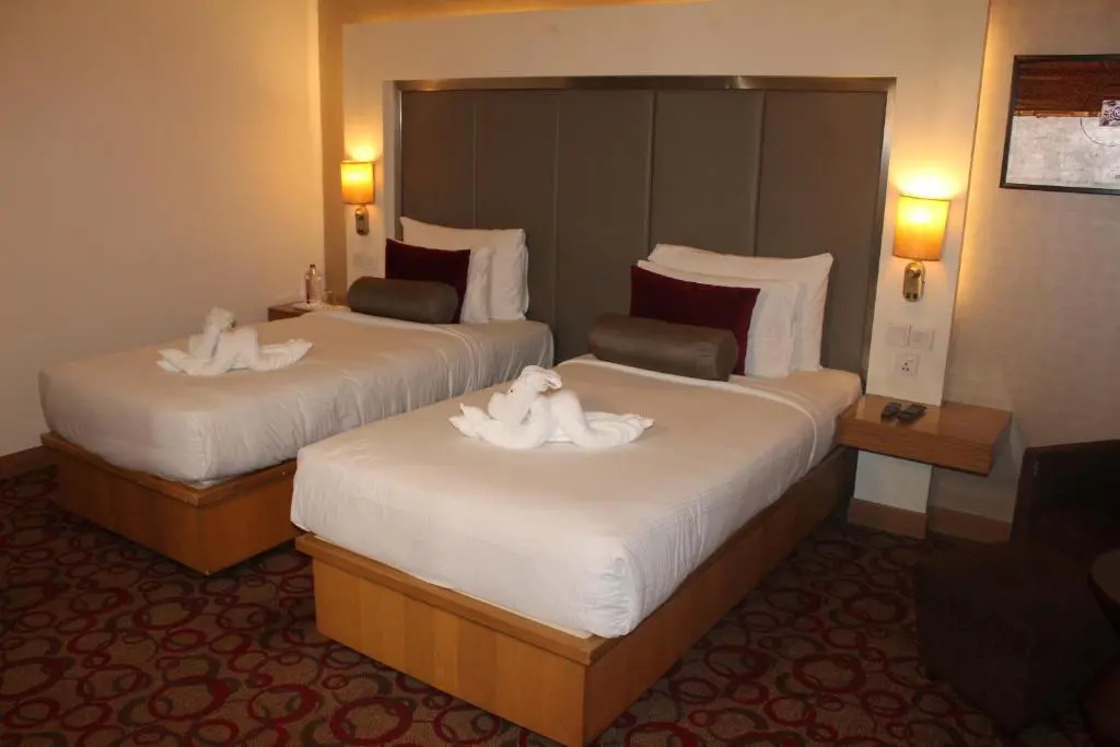 Pride Plaza Hotel, Ahmedabad - Chambres
