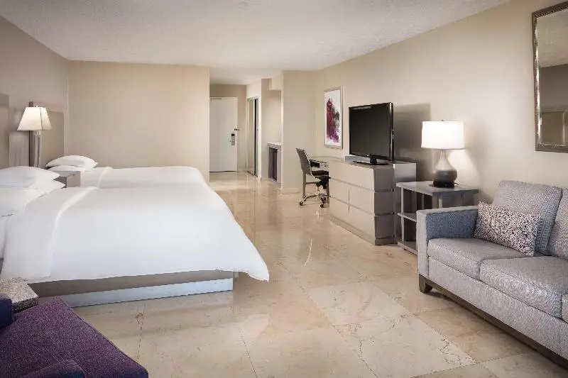 DoubleTree by Hilton Grand Hotel Biscayne Bay - Chambres