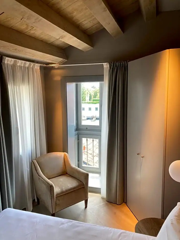 Grand room