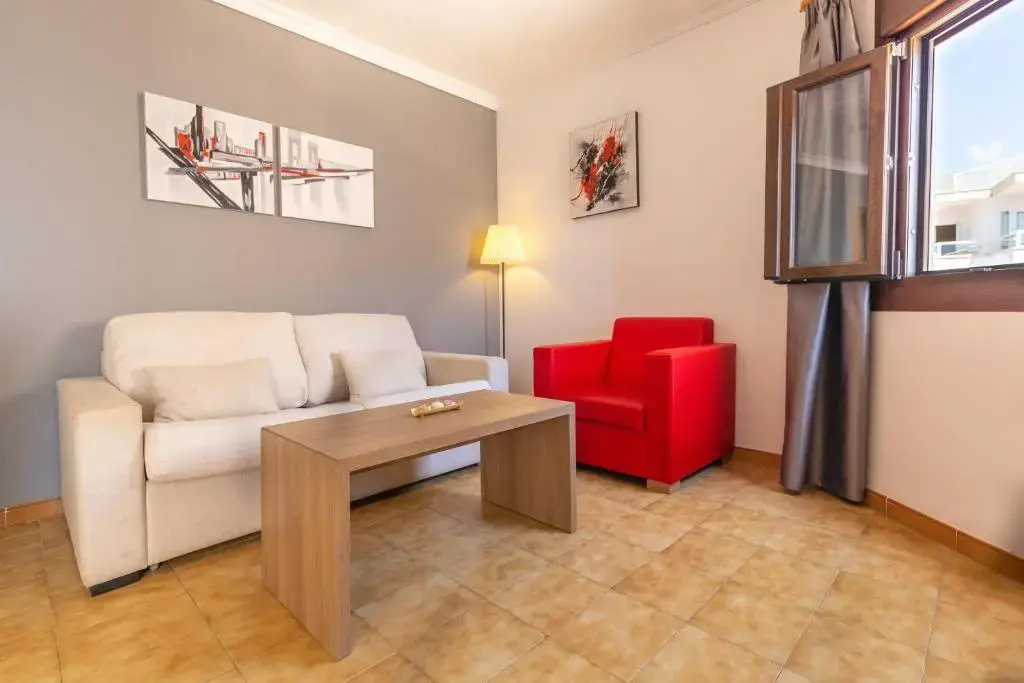 1 Bedroom Apartment