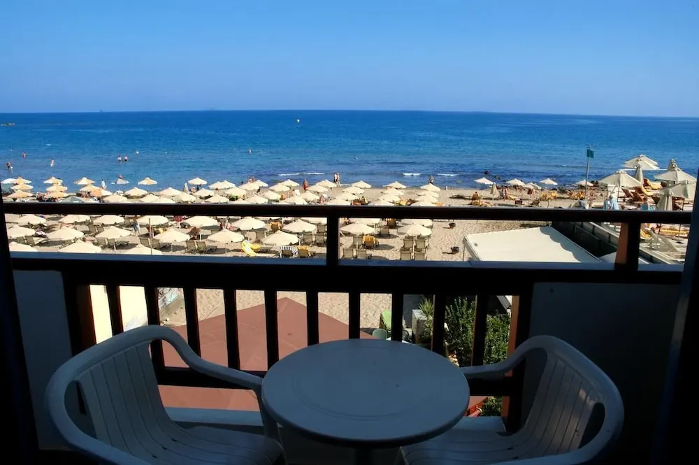 Balcony & Terrace