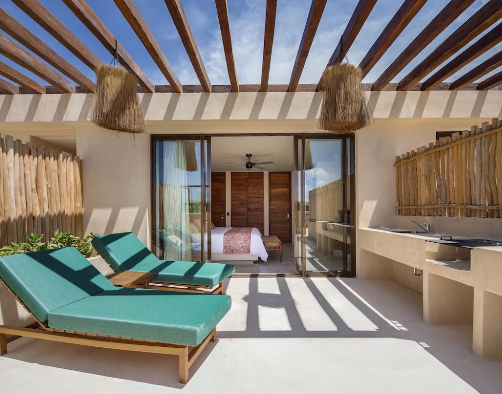 2 Bedrooms Premium Apartment with garden view