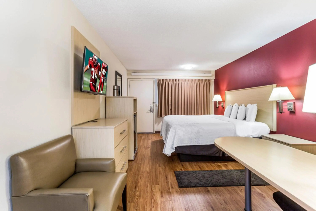 Red Roof Inn PLUS+ Nashville North - Goodlettsville - фото 25