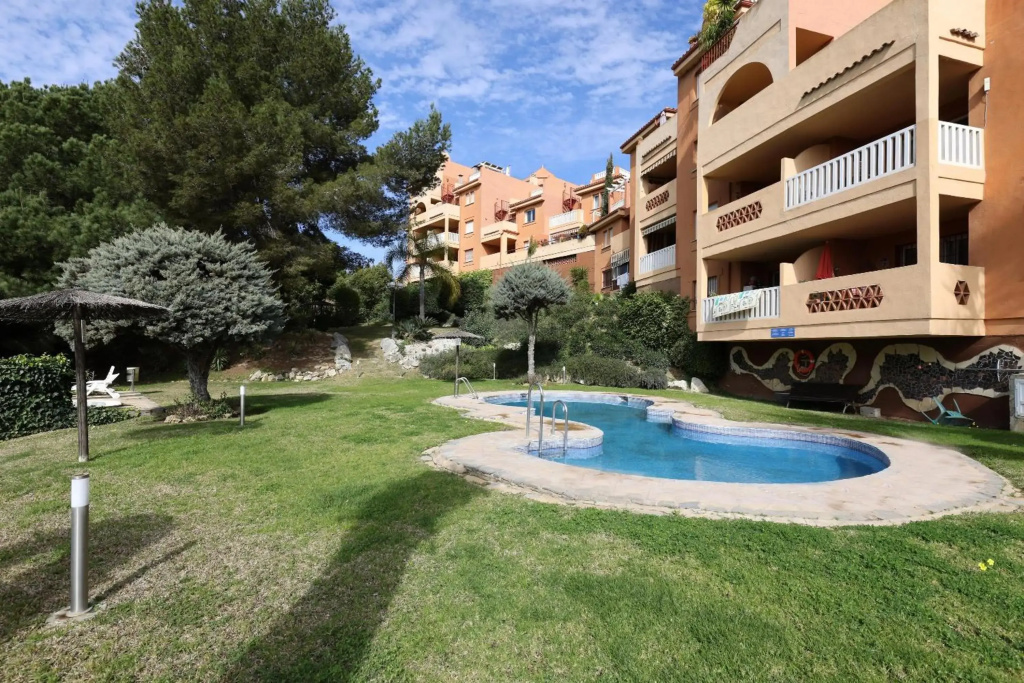 Luxury 2 Bed Apt Freeview Tv Wi