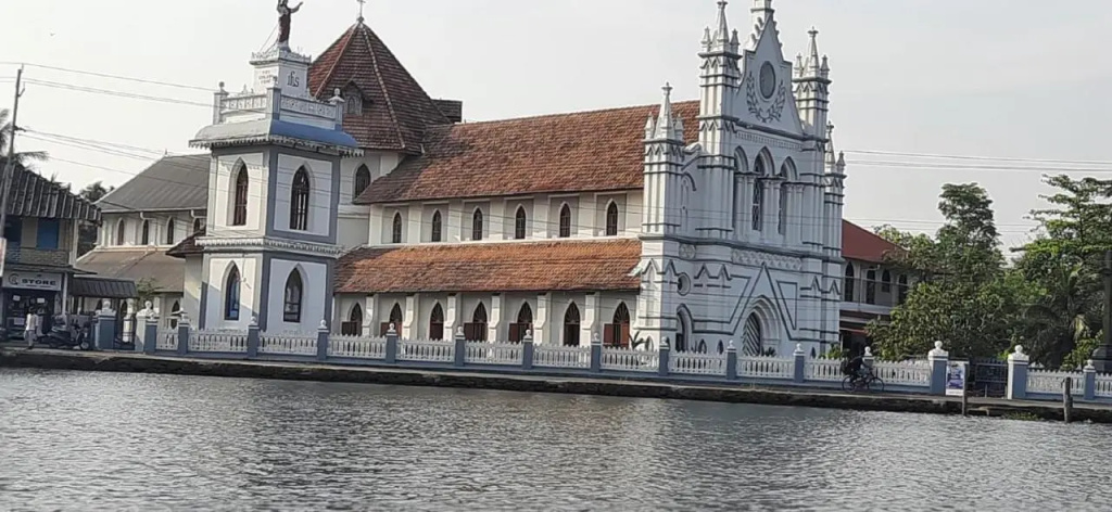 Kallupurackal Heritage Island Home By Lexstays