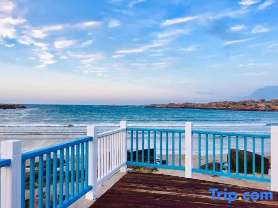 Beach & Waterfront