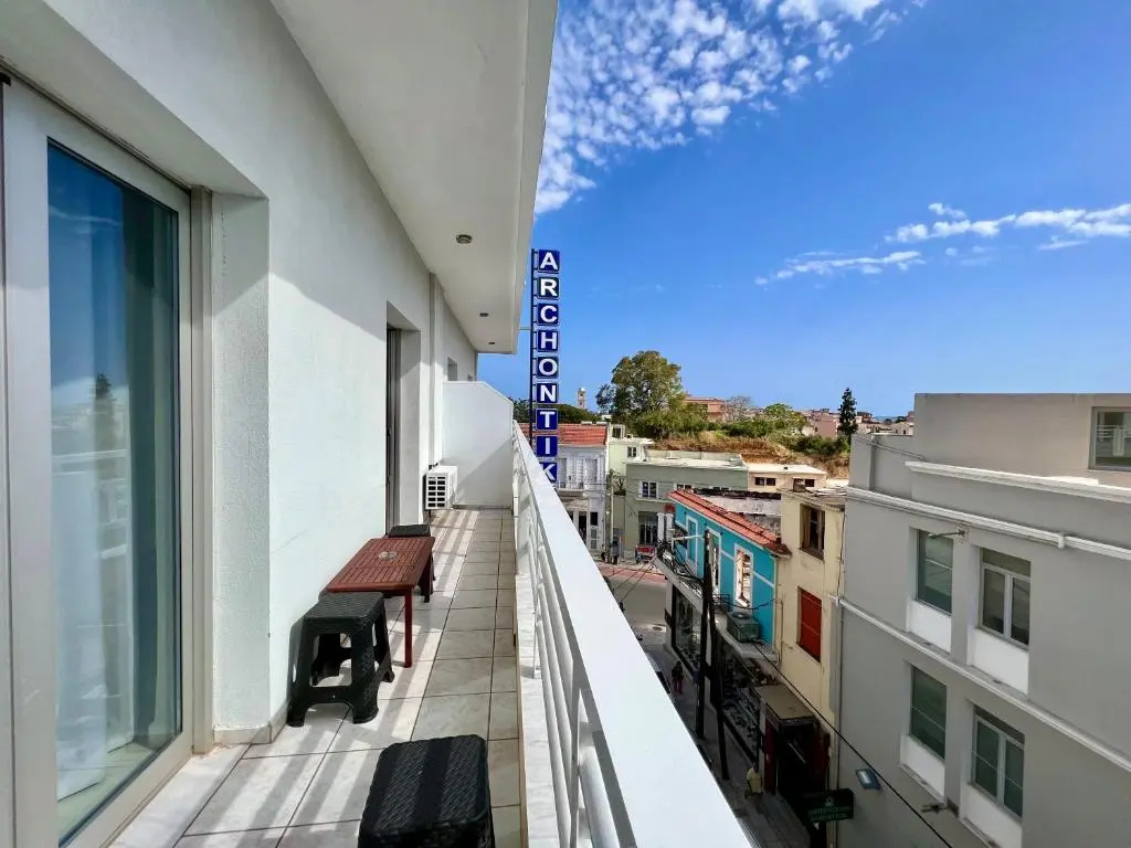 Standard Triple room with balcony