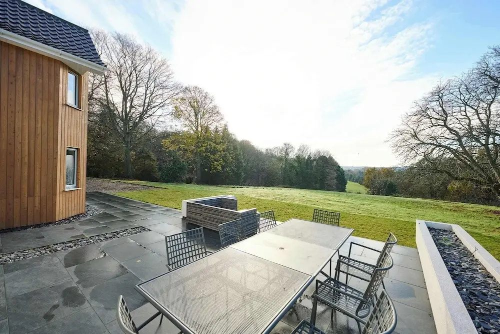 Host Stay Roundwood House