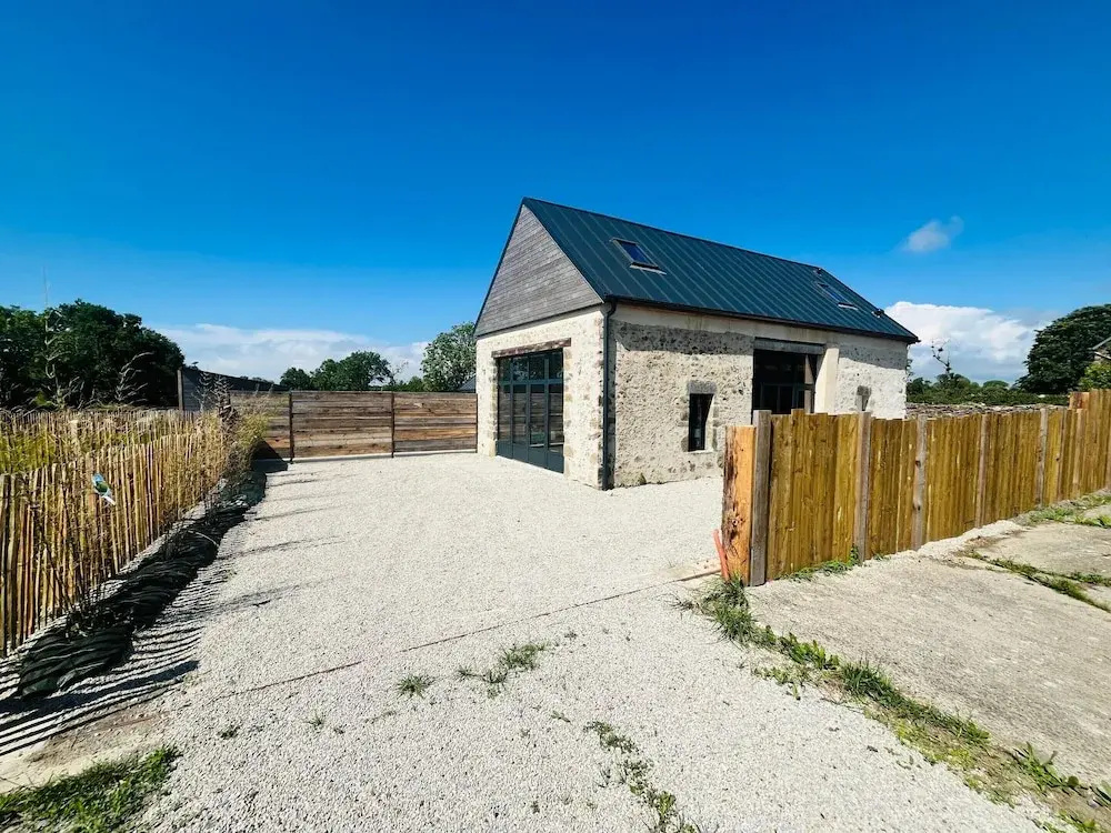 2 Houses for a Large Family or Group