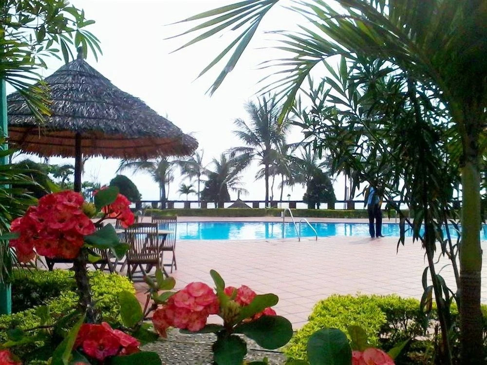 Beach & Waterfront
