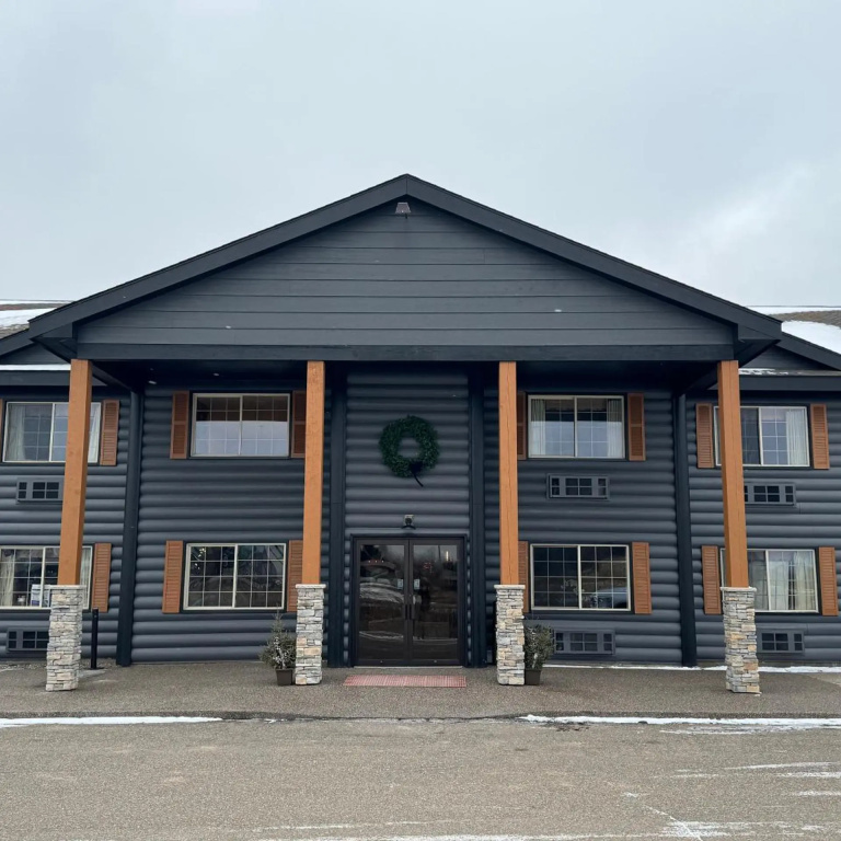 Crossroads Hotel