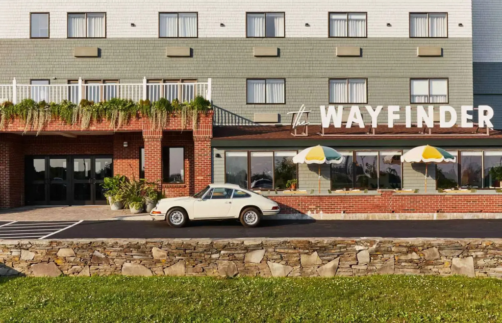 Wayfinder Newport