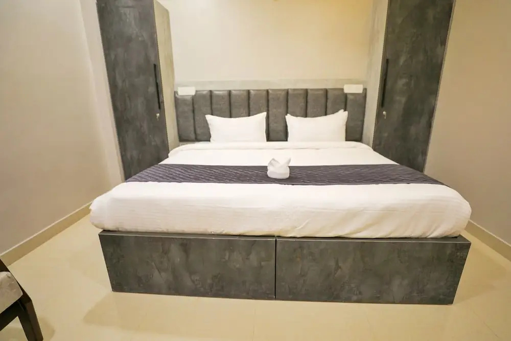 Hotel Ceasta, Next US Consulate Hyderabad, Gachibowli
