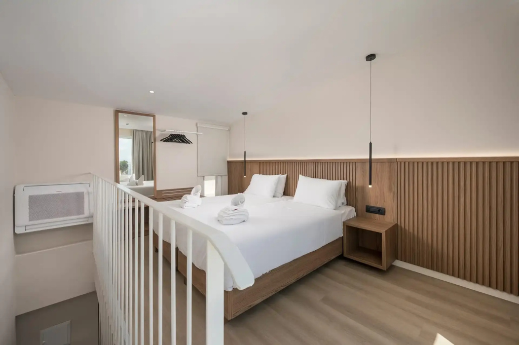 Superior room