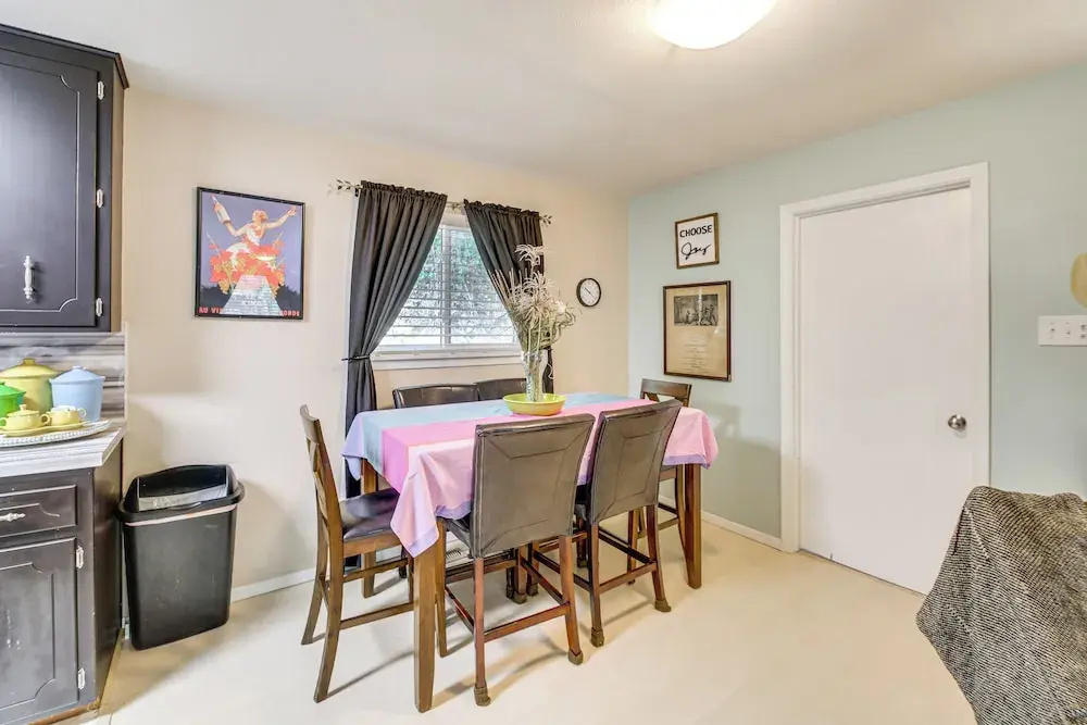 Walk to Bathhouse Row: Dog-friendly Home! - фото 11