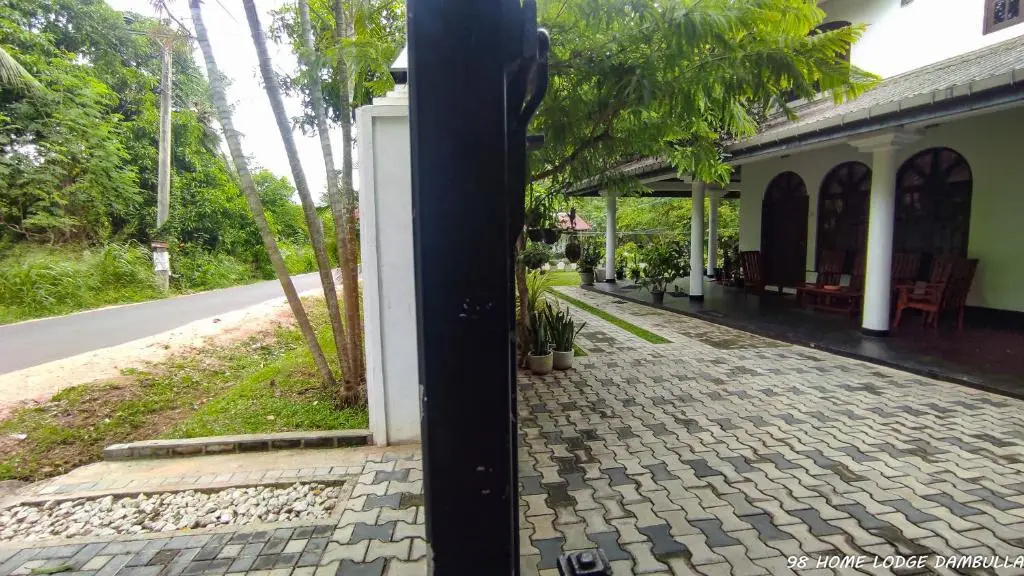 98 Home Lodge Dambulla